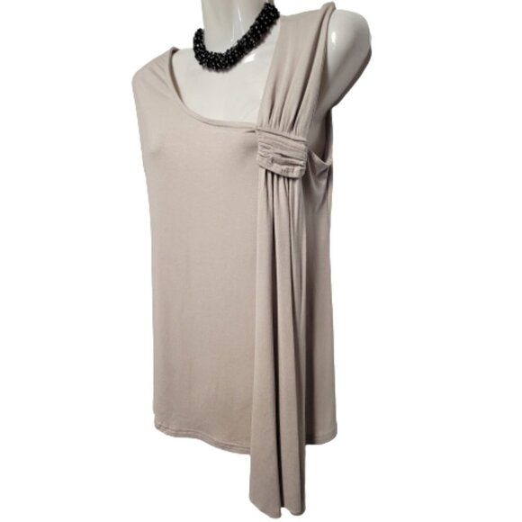 Tan Sleeveless Casual Top - Picture 2 of 9